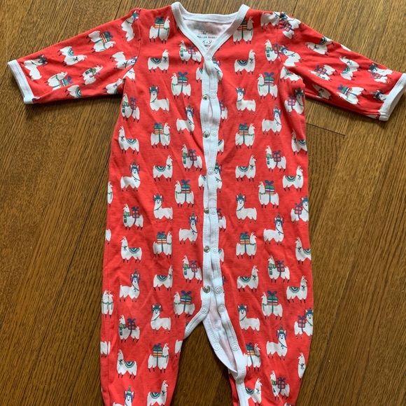 Roberta Roller Rabbit Other - Roller Rabbit Snap Footie PJs (6-9M) Xmas Llamas